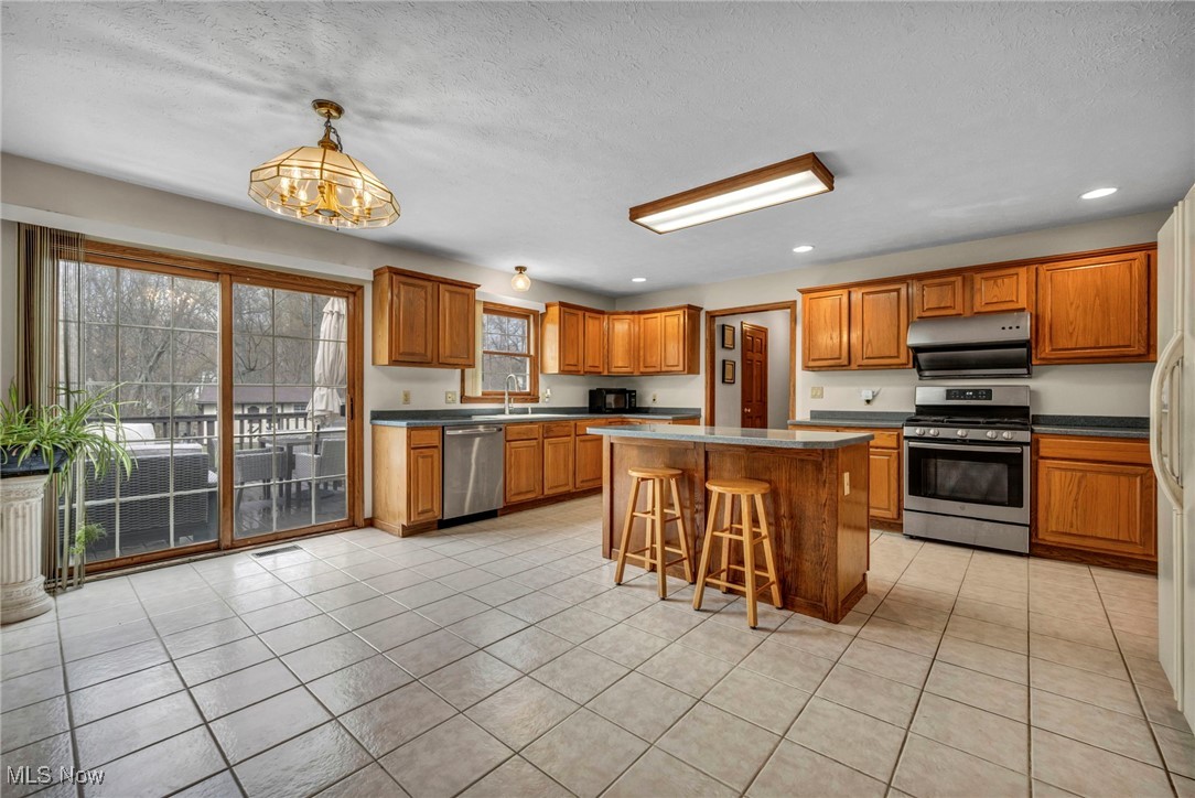 8271 Sheltered Cove, Mentor, Ohio image 11