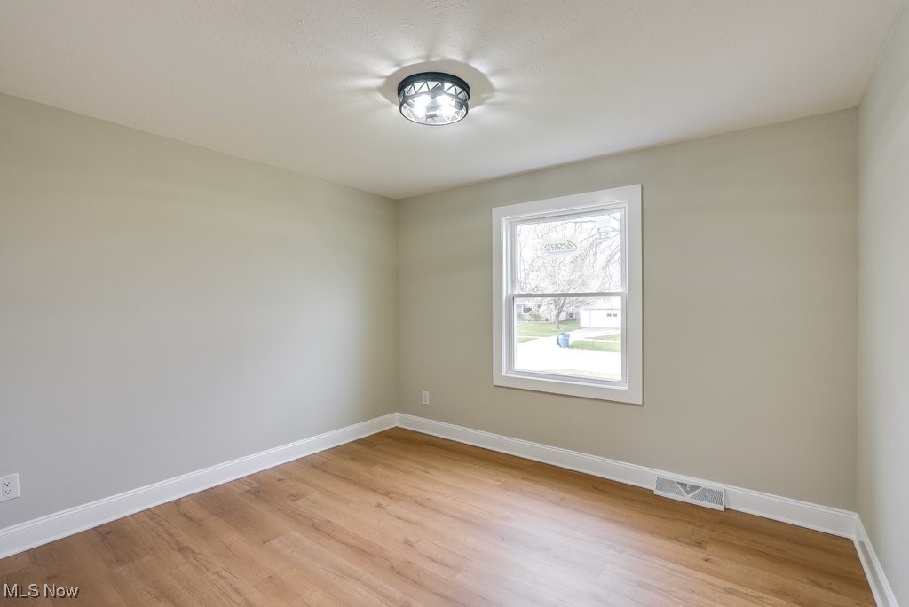 147 Saint Laurence Boulevard, Eastlake, Ohio image 22