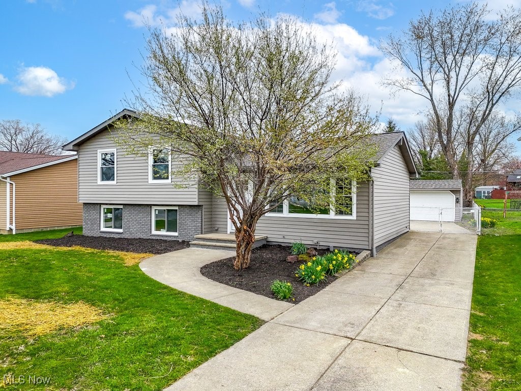 147 Saint Laurence Boulevard, Eastlake, Ohio image 44