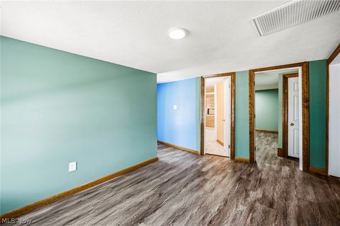Tiny photo for 470 S Saint Clair Street, Painesville, OH 44077 (MLS # 5216907)