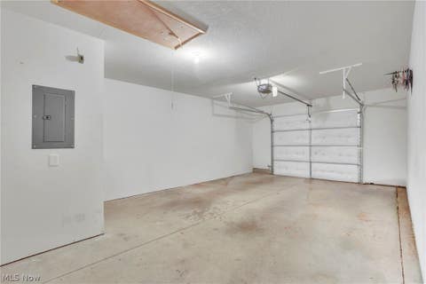 Tiny photo for 4305 E Strattford Circle E, Zanesville, OH 43701 (MLS # 5238961)