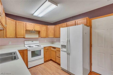 Tiny photo for 4305 E Strattford Circle E, Zanesville, OH 43701 (MLS # 5238961)