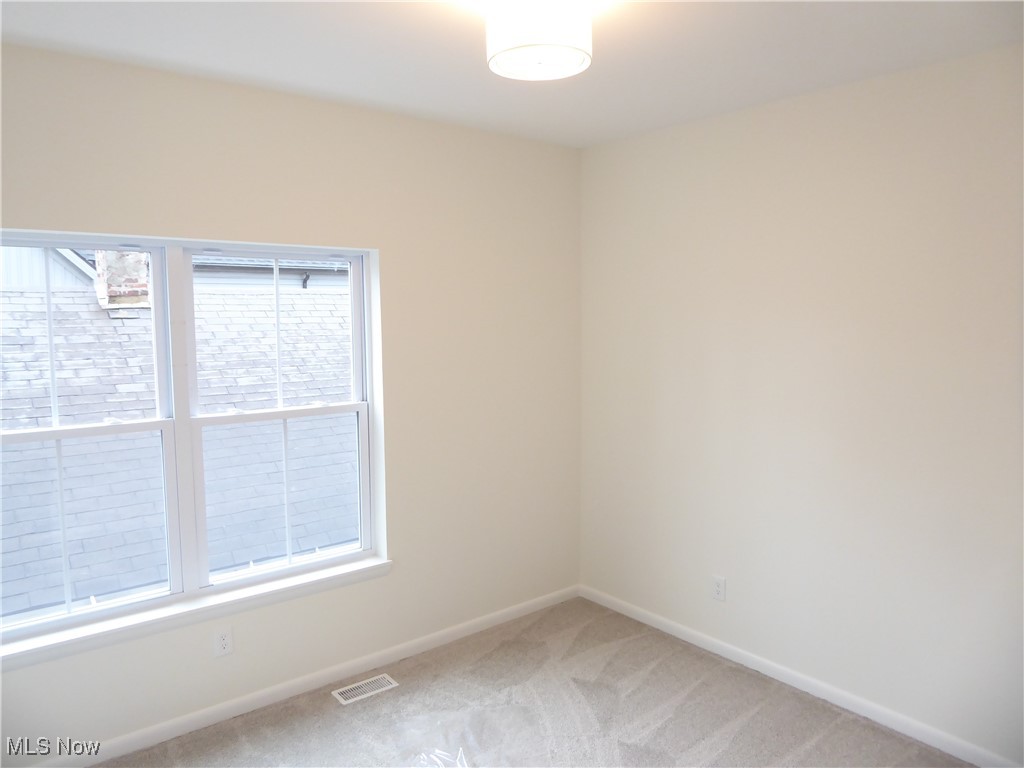 Tremont (Metro North) - Residential