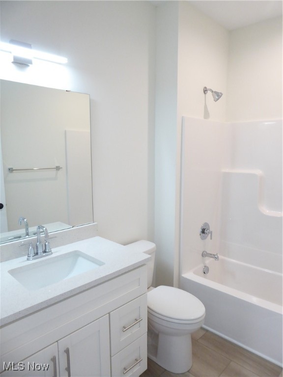 Tremont (Metro North) - Residential