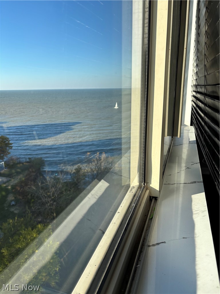 Marine Towers East Condos - Residential