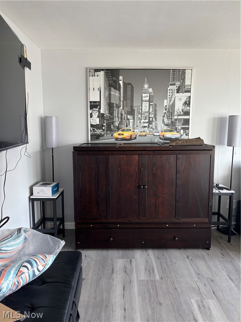 Marine Towers East Condos - Residential