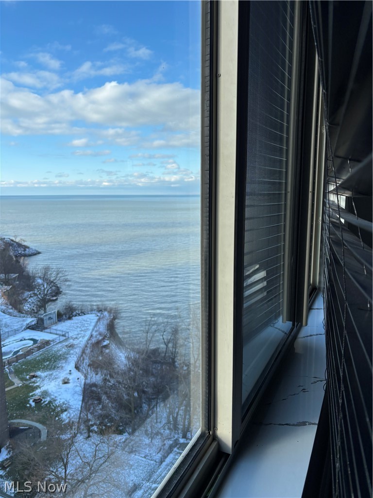 Marine Towers East Condos - Residential