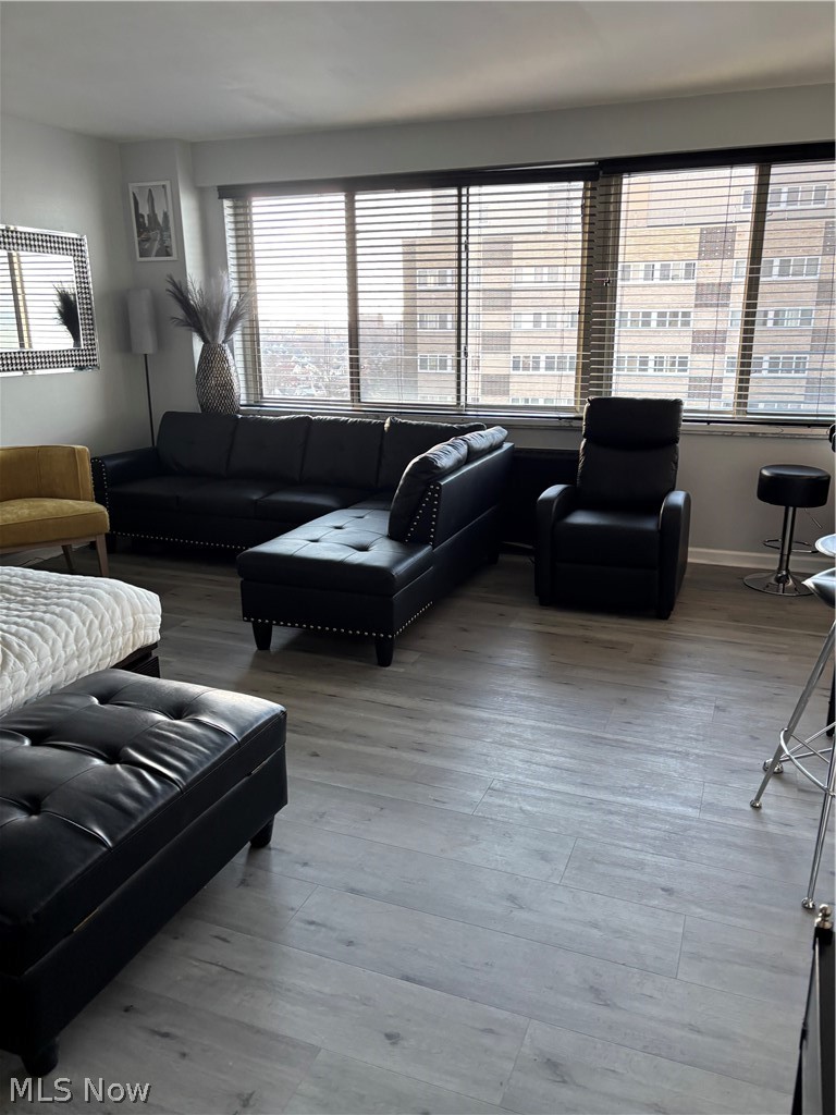 Marine Towers East Condos - Residential