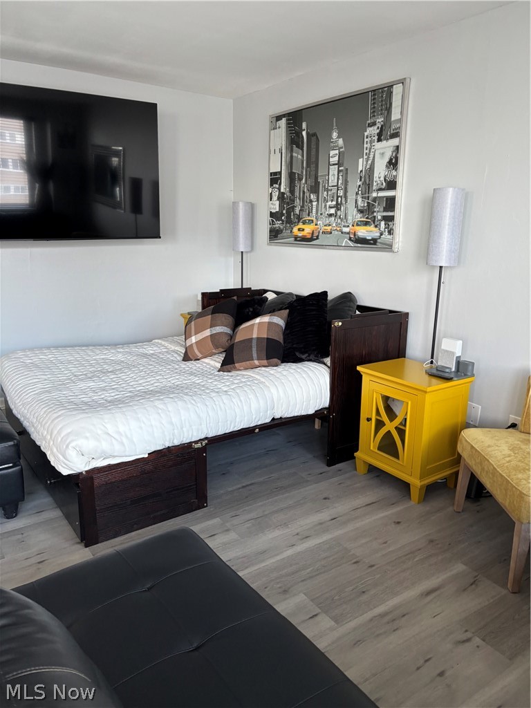 Marine Towers East Condos - Residential