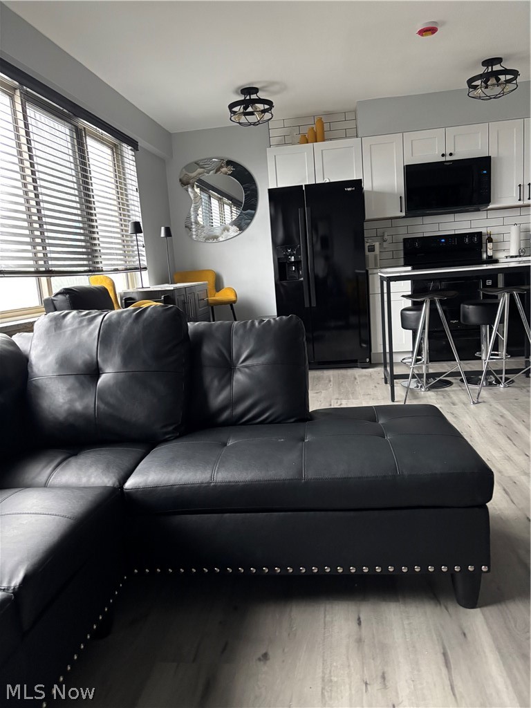 Marine Towers East Condos - Residential