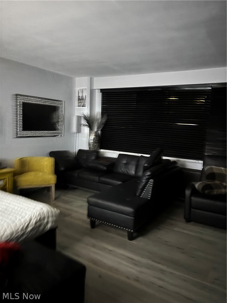 Marine Towers East Condos - Residential