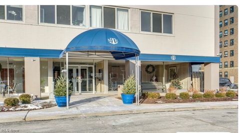 12520 Edgewater Drive 1602 Lakewood OH 44107