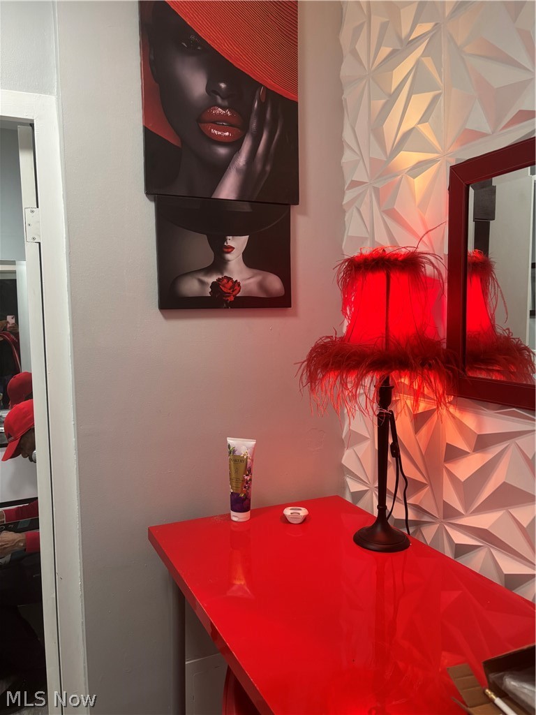 Marine Towers East Condos - Residential