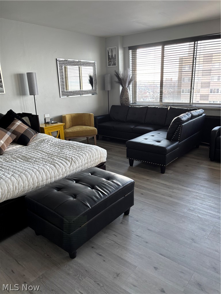 Marine Towers East Condos - Residential