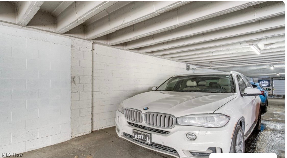 Marine Towers East Condos - Residential