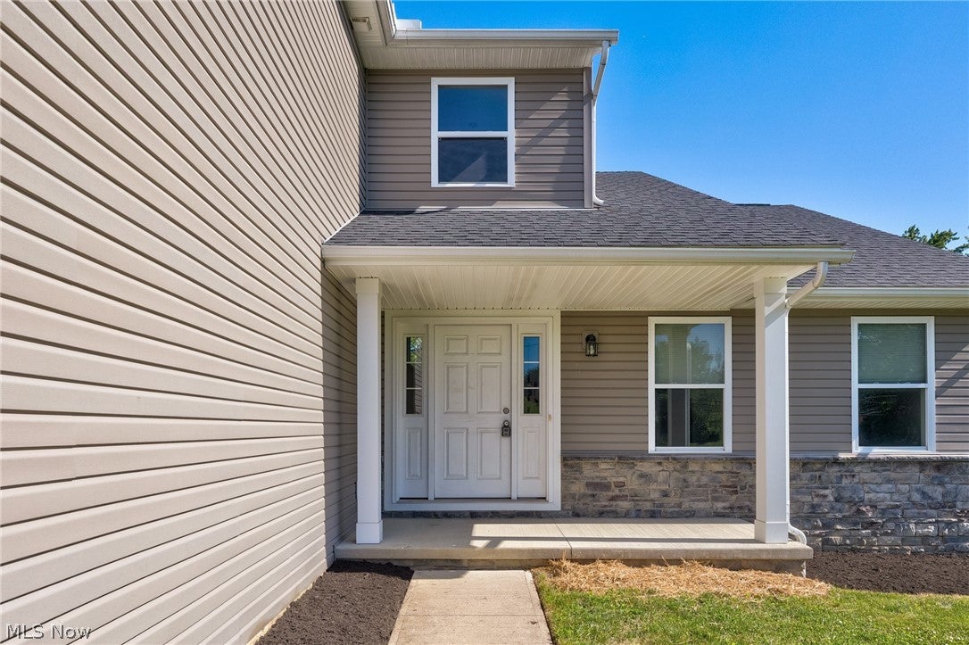 3841 Laurel Road