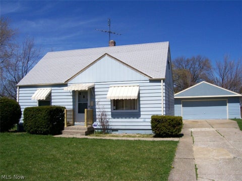 Homes For Rent - 25701 Richards Avenue<br/> Cuyahoga County, Euclid, OH 44132