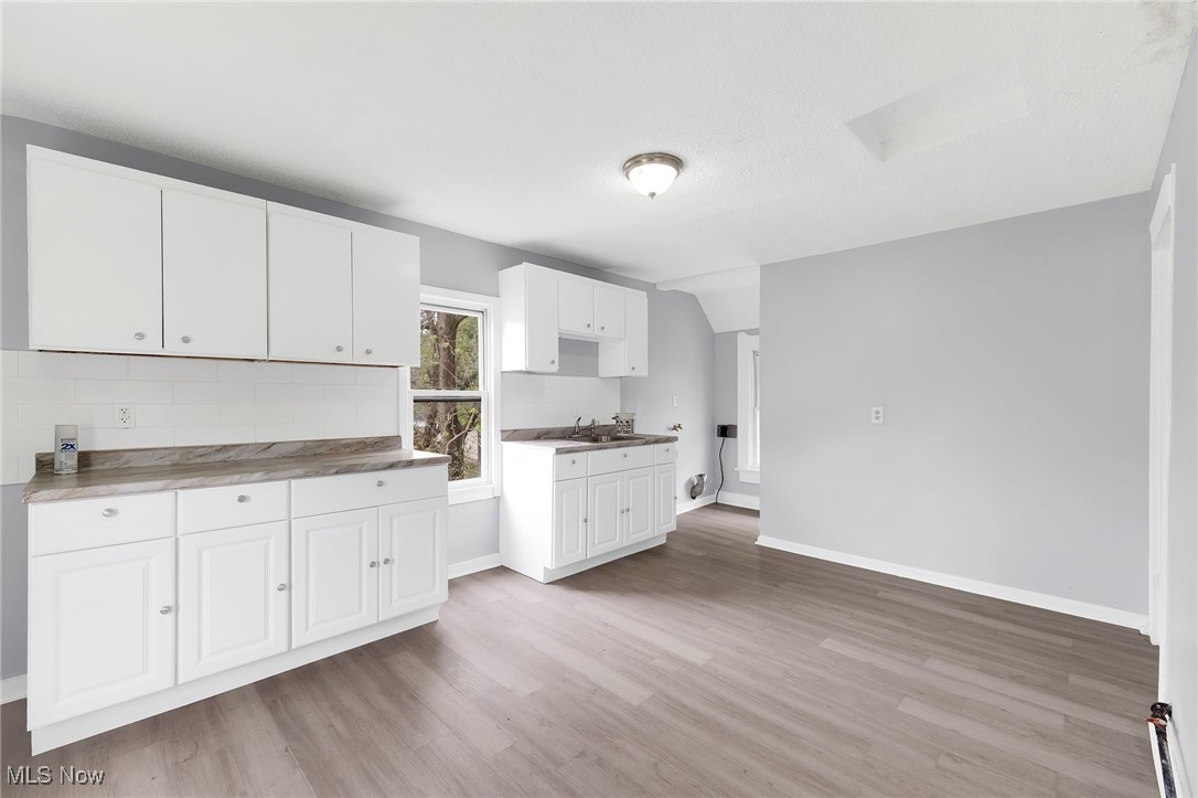 2056 W 95th Street