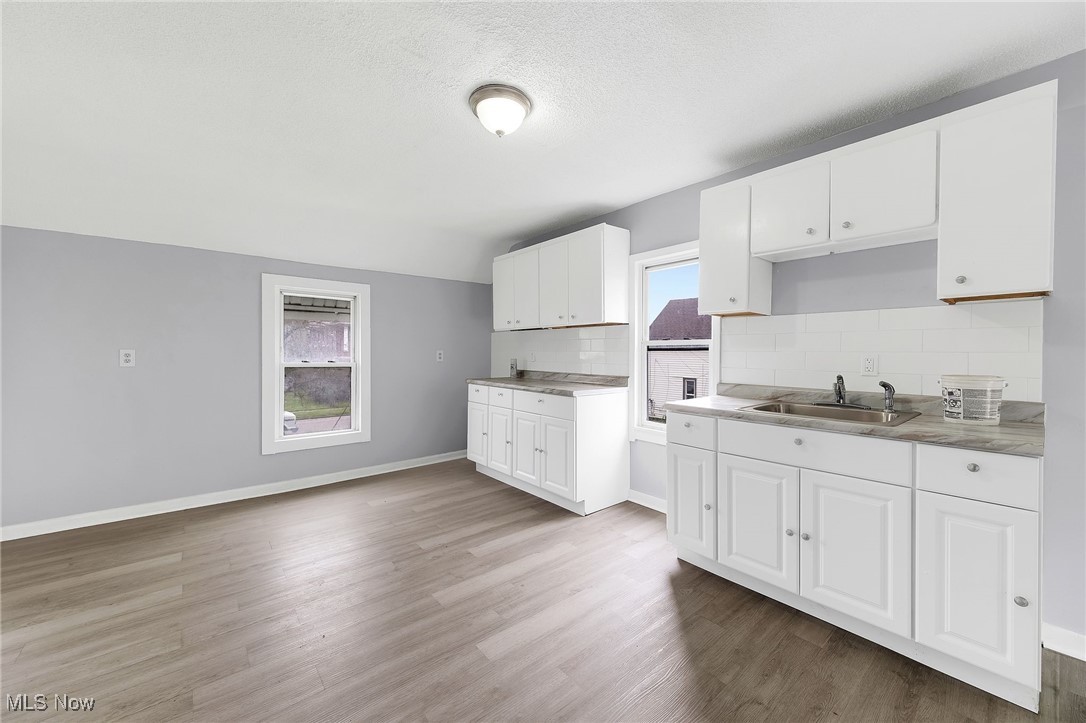 2056 W 95th Street