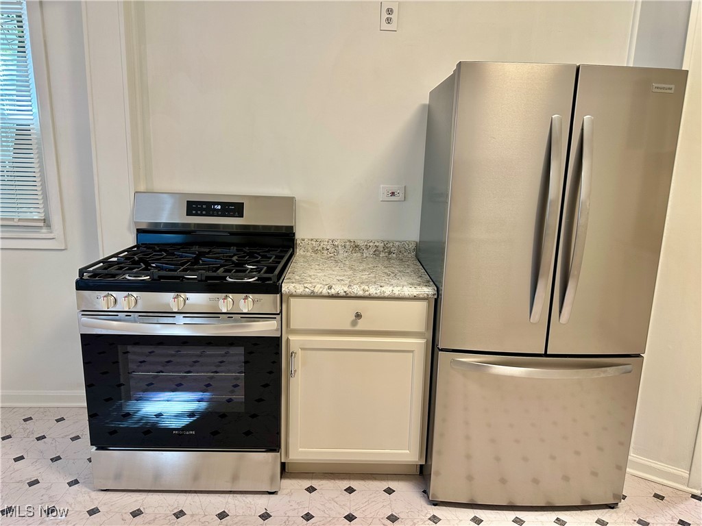 Gordon Square - Residential Lease
