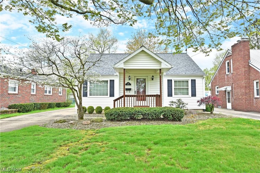 Super clean, updated, move-in ready cape cod located in a nice Warren neighborhood. With over 1400 square feet plus a finished basement, this house has plenty of space for everyone. Meticulously cared for and updated over the years. Some improvements include the roof, siding, windows, furnace, hot water tank and bathrooms.