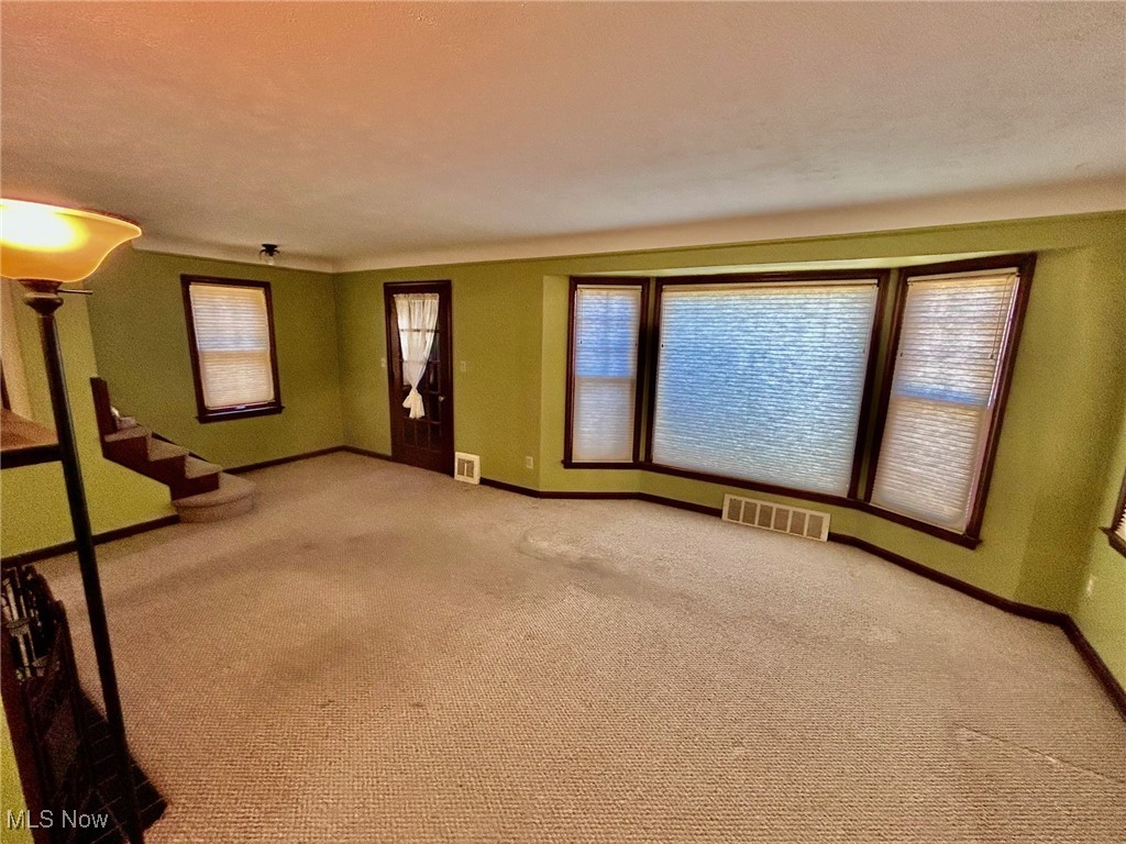 104 Sunnycliff Drive, Euclid, Ohio image 3