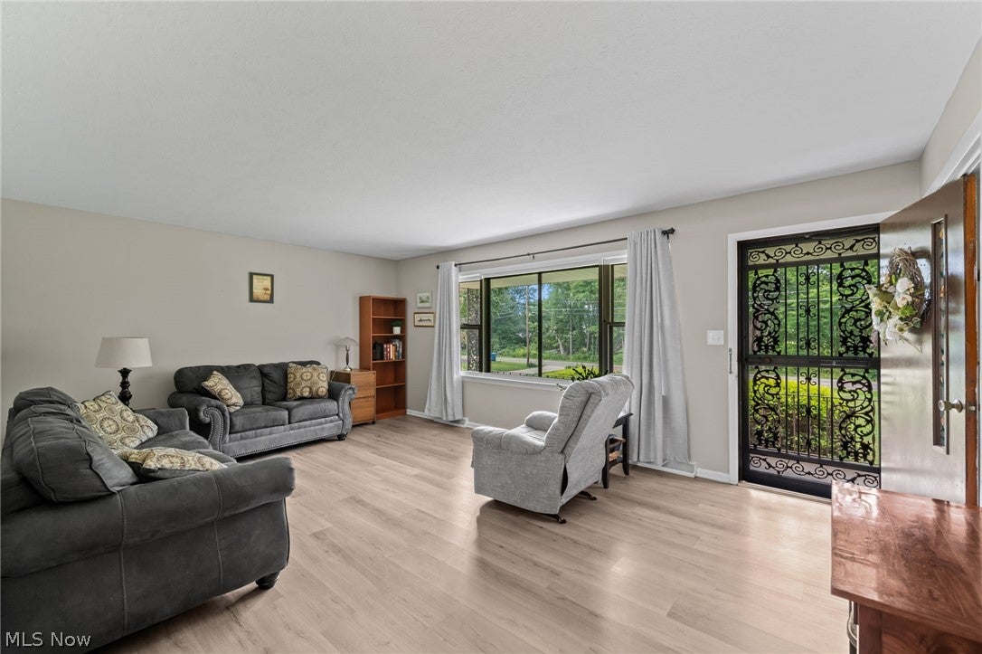 2591 Woodview Road