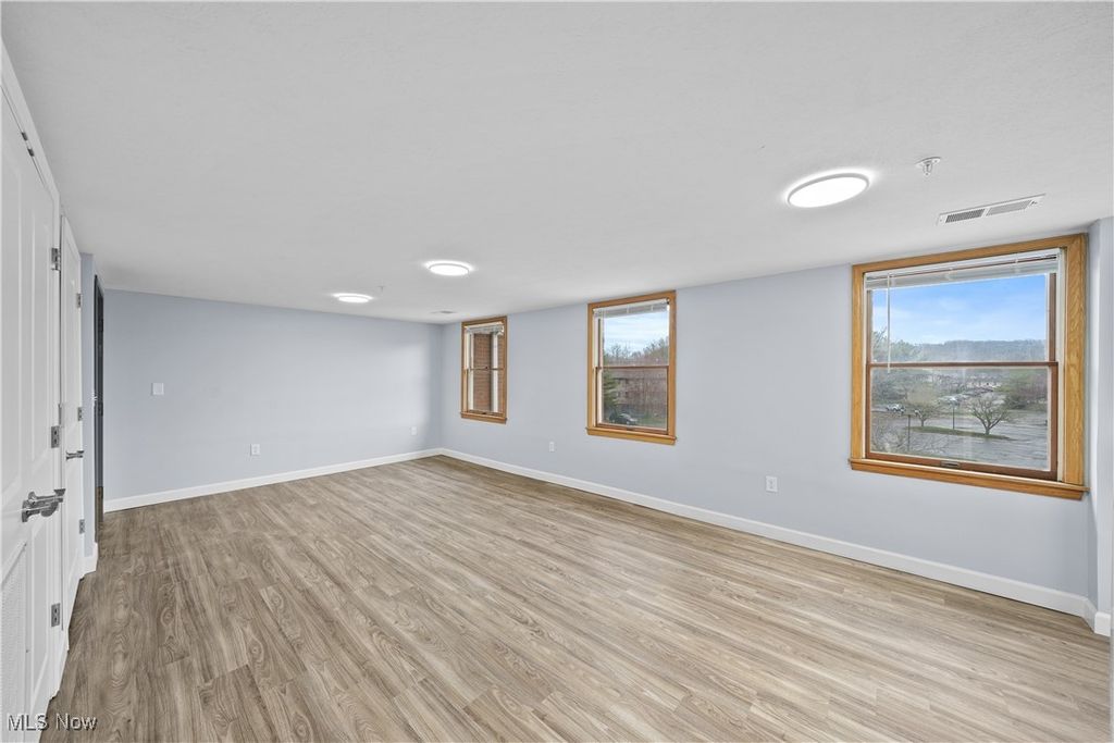 Photo of 1735 Merriman Road #200, Akron, OH 44313 (MLS # 5163506)