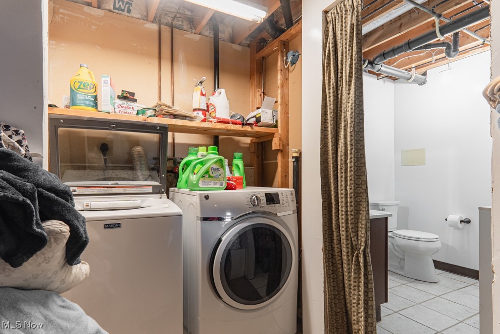 North Benton, Ohio 44449, United States, 3 Bedrooms Bedrooms, ,3 BathroomsBathrooms,Residential,Active,202052