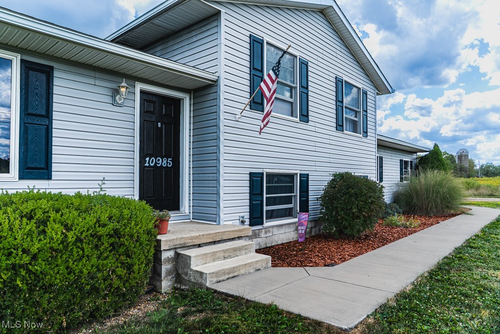 North Benton, Ohio 44449, United States, 3 Bedrooms Bedrooms, ,3 BathroomsBathrooms,Residential,Active,202052