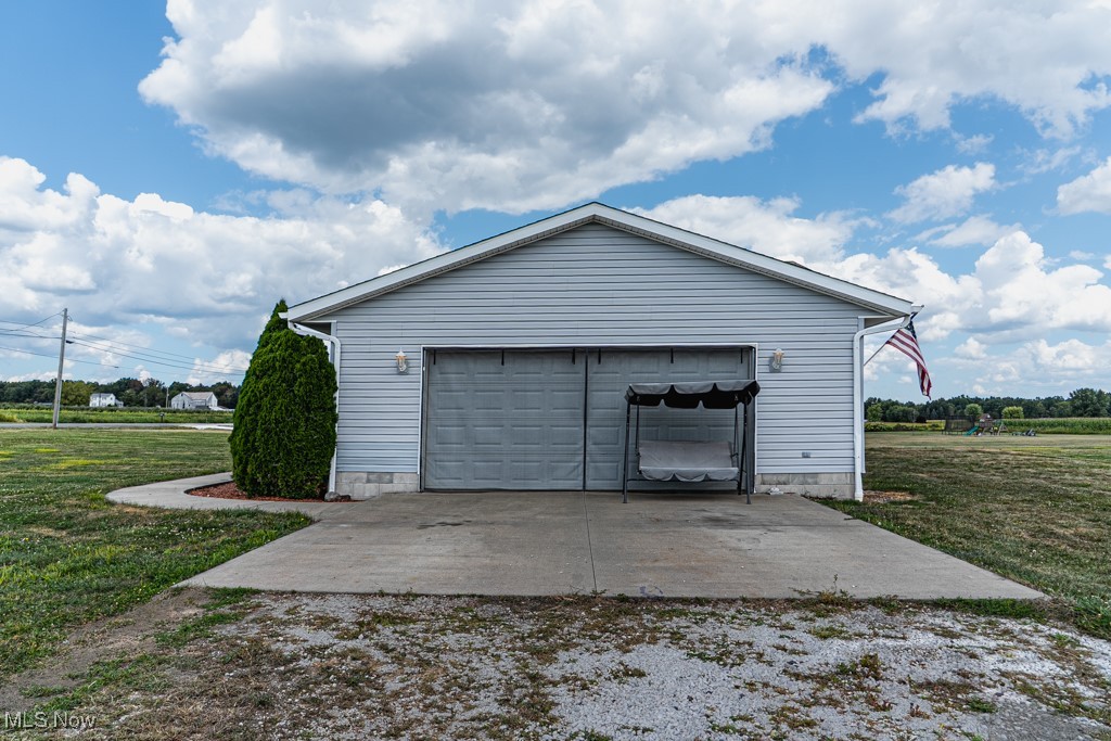 North Benton, Ohio 44449, United States, 3 Bedrooms Bedrooms, ,3 BathroomsBathrooms,Residential,Active,202052