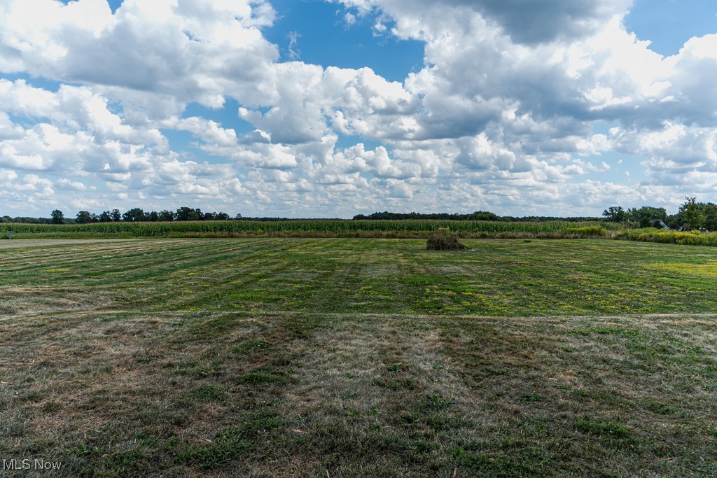 North Benton, Ohio 44449, United States, 3 Bedrooms Bedrooms, ,3 BathroomsBathrooms,Residential,Active,202052