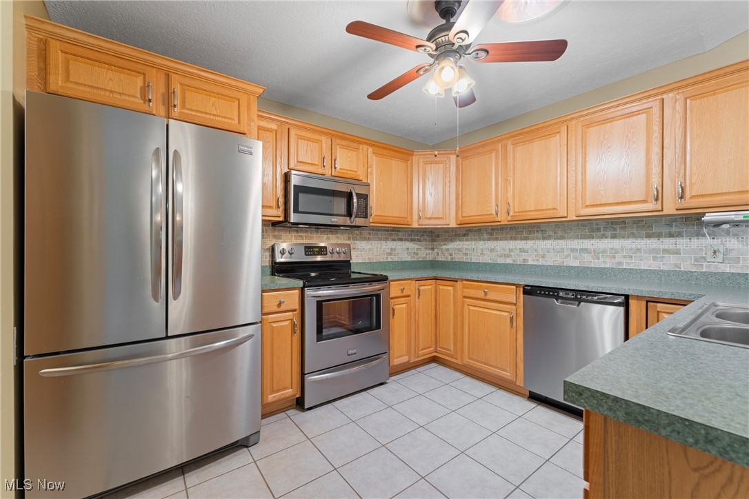 University Villa Condo Ph I - Residential