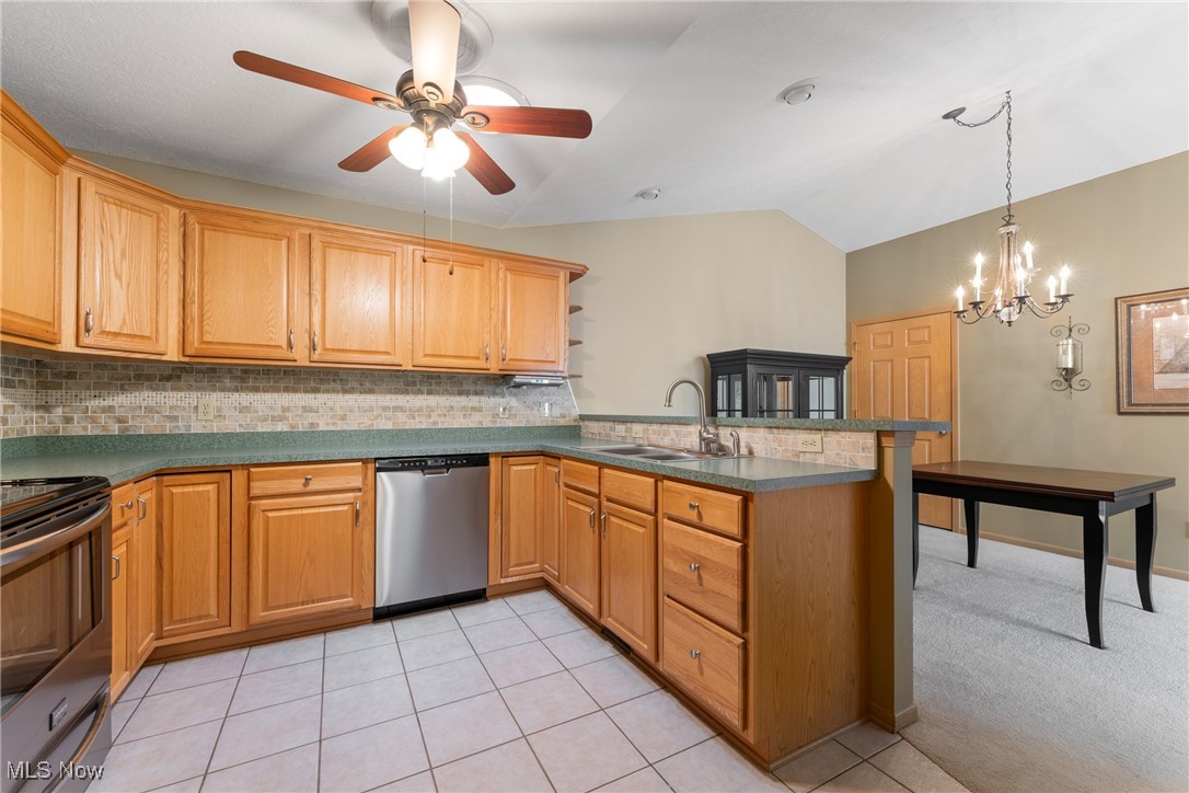 University Villa Condo Ph I - Residential