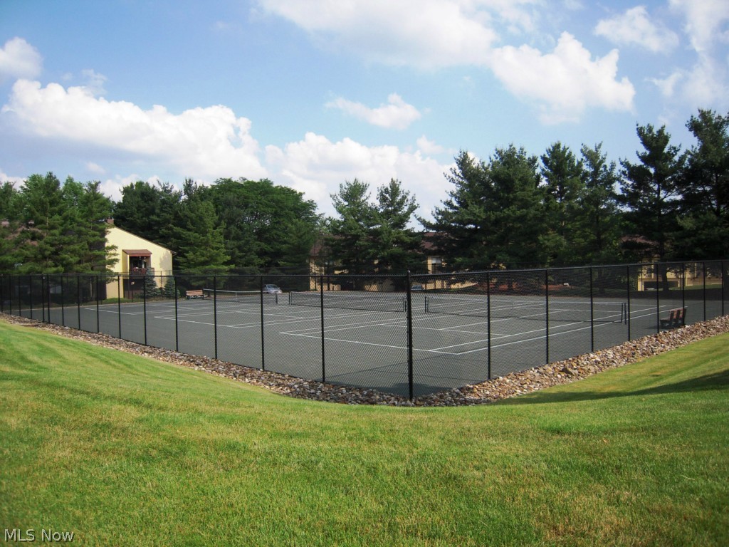 Hampton Woods - Residential