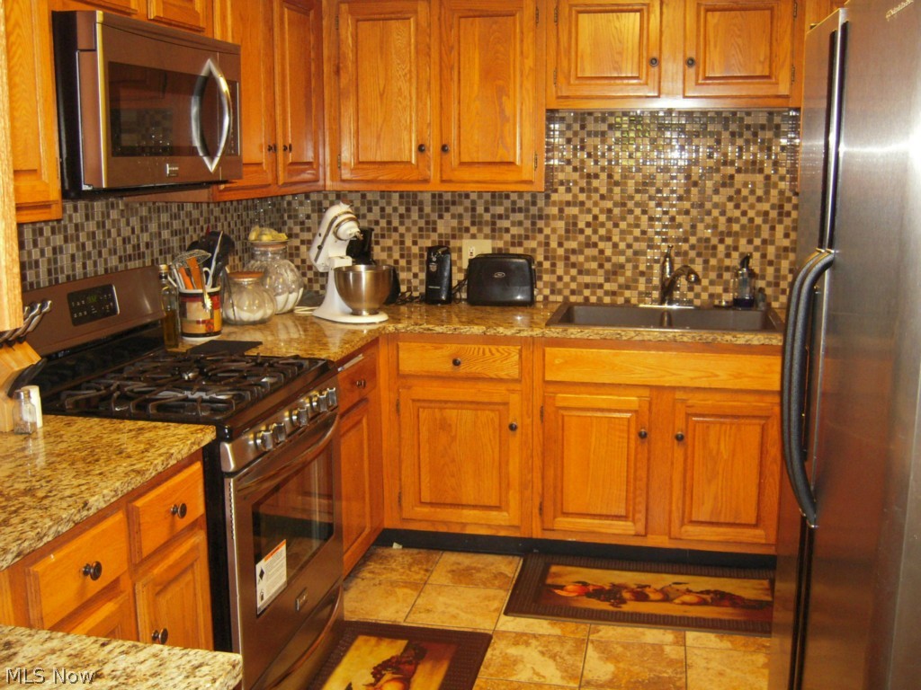 Hampton Woods - Residential