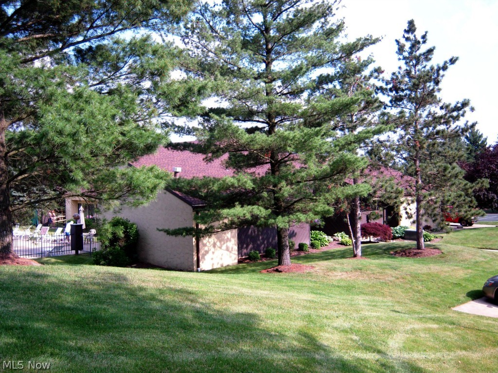 Hampton Woods - Residential