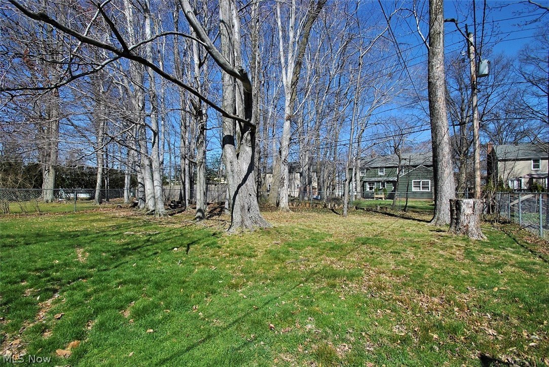 Lyndhurst Mdws Sub #3 - Residential