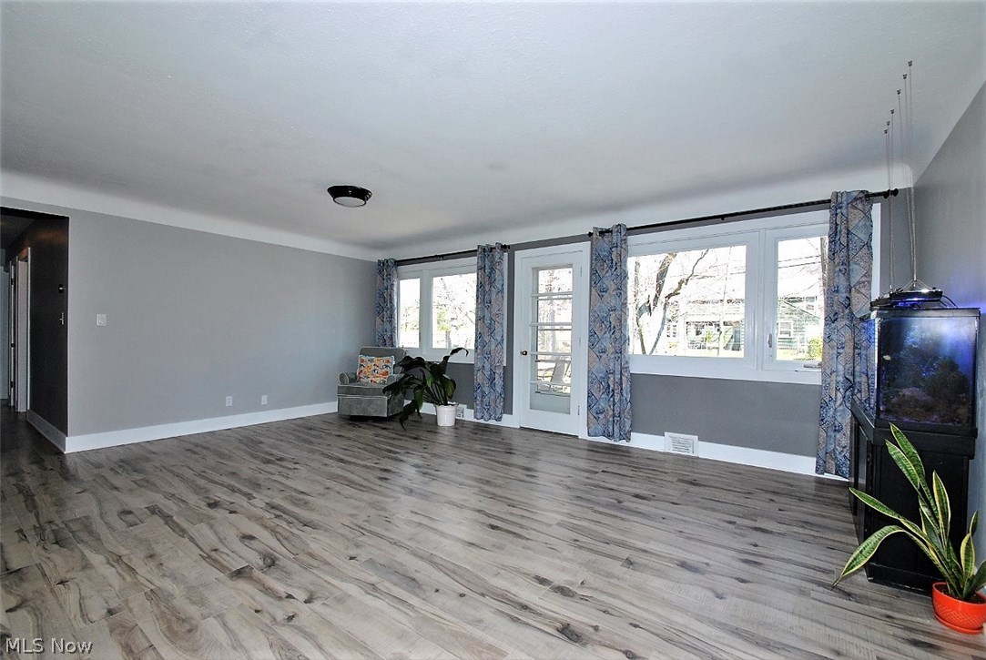 Lyndhurst Mdws Sub #3 - Residential