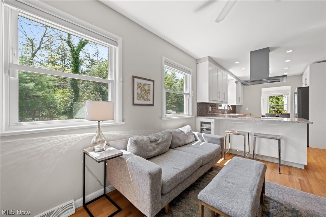 Beach Cliff - Residential