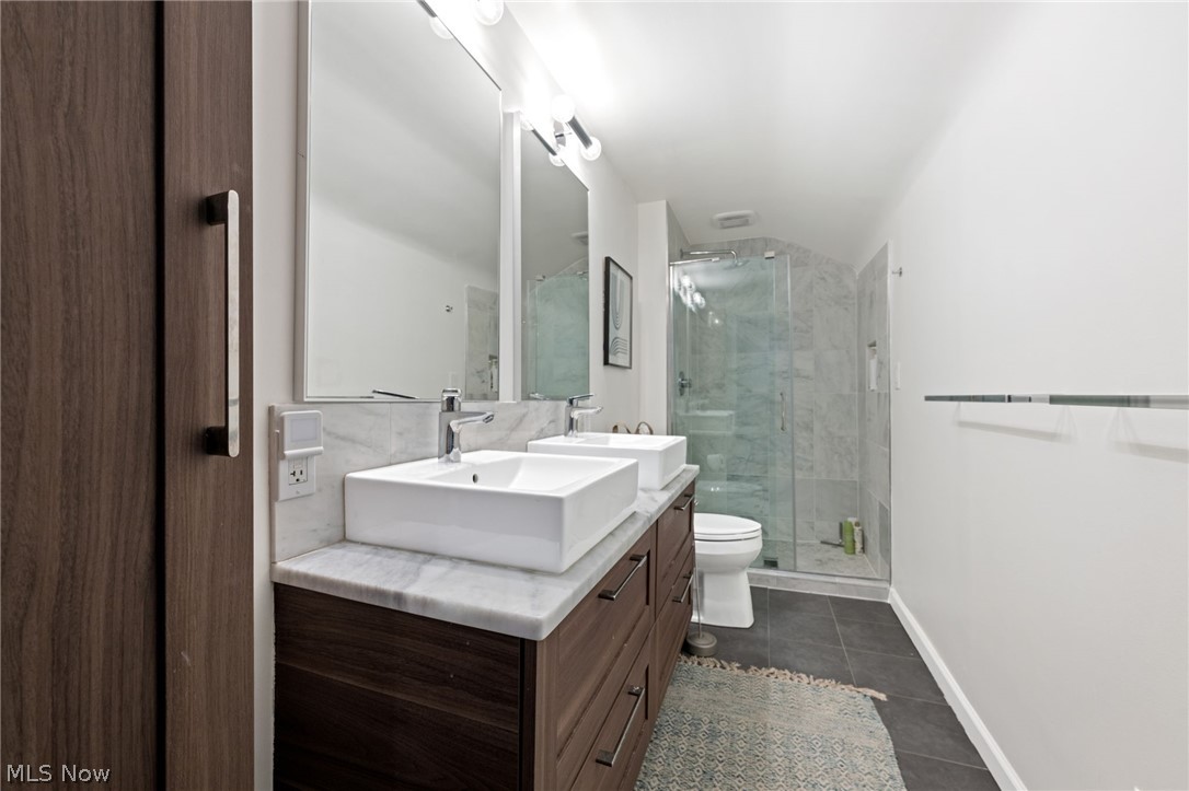 Beach Cliff - Residential