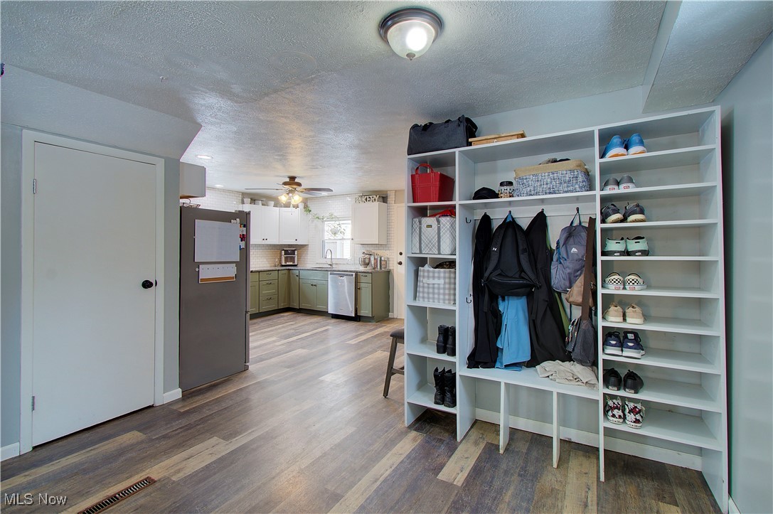 Lake Aquilla Sub - Residential