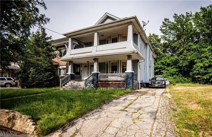 Welcome to this great income producing duplex only 14 minutes to Downtown Cleveland. This is the ideal multifamily investment
with seperate gas and electric meters allowing the tenants to pay for the utilities. Both units are 2 beds and 1 bath and very
spacious with just over 1,000 sqft in each apartment. All units equipped with refrigerators and stoves. Major improvements
include: exterior vinyl siding, updated vinyl windows, 2 updated electric panels, UP unit furnace (8 years old), H2O tank (4 years
old) and more! Close to the freeway for easy access. Great cash flow and easy to maintain. Both tenants have occupied the
property for many years and rents are way below market. Market rent on each unit is $800/mo. Available for review is: a Rent Roll and P&L.