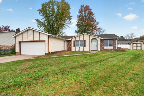 Photo of 997 Gordon Square NE, Bolivar, OH 44612 (MLS # 5256770)