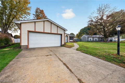 Tiny photo for 997 Gordon Square NE, Bolivar, OH 44612 (MLS # 5256770)
