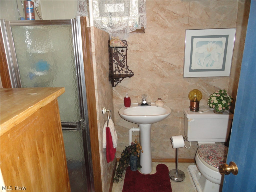 Falls Acres - Residential