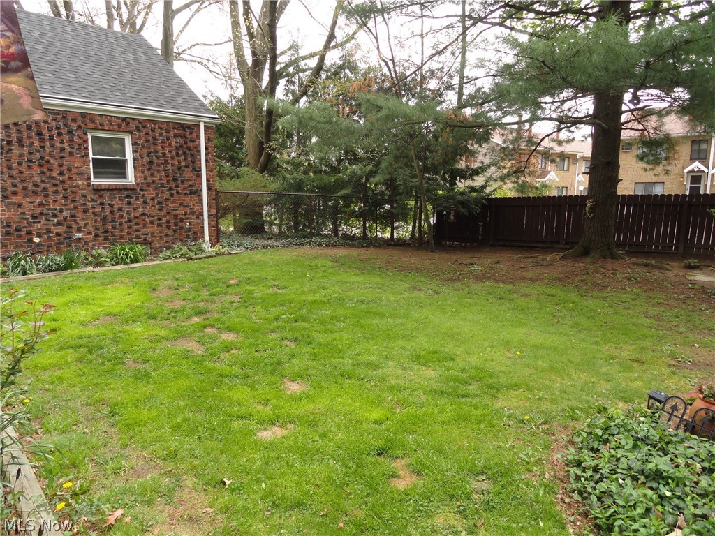 Falls Acres - Residential