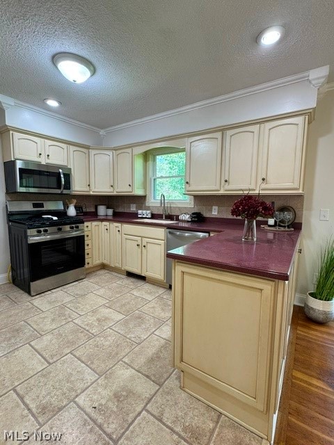 Laurel Ridge - Residential