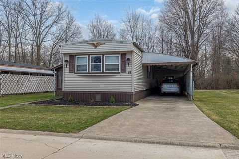 19 Sycamore Drive, Olmsted Twp, OH 44138 - #: 5192238