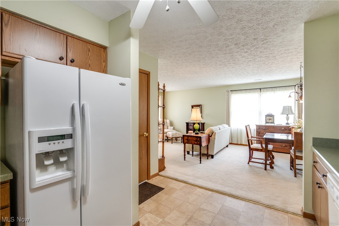 235 W Heatherwood Drive, Barberton, Ohio image 14